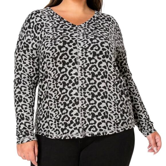 Coin 1804 Women’s Leopard Print Cozy V-Neck Dolman Sleeve Top Gray Black Size 3X - Picture 1 of 1